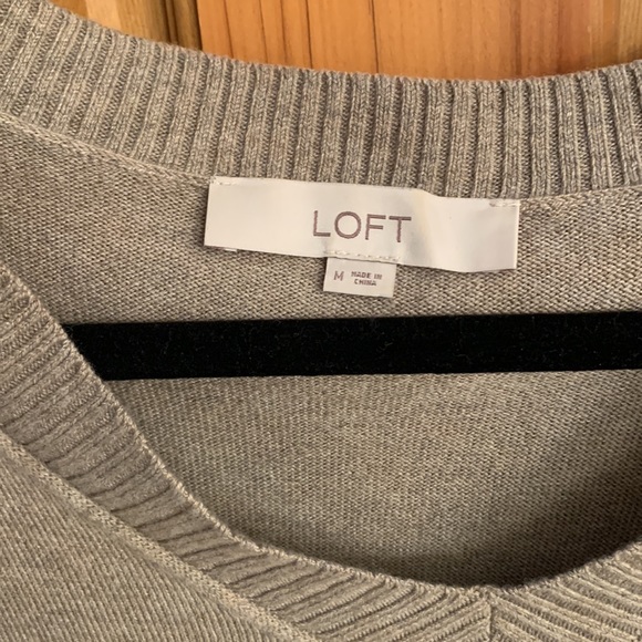 Ann Taylor - Loft soft v-neck sweater. Gently worn. Smoke free home. - Picture 2 of 5